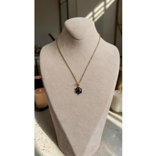 Dore Collection Siyah Mineli Minimal Kaplumbağa Kolye
