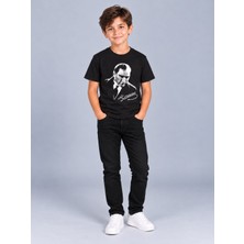 Nly Üniforma Atatürk Baskılı Siyah Çocuk Tişörtü Unisex Atatürk Imzalı Kısa Kollu Siyah T-Shirt