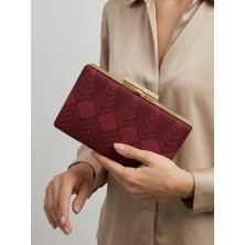 Daisy Tasarım Özel Günlerinize Büyüleyici Bir Dokunuş: Kadın Abiye Gece Çantası & Clutch Koleksiyonu