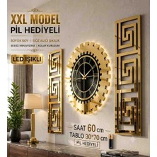 Eyka Store Xxl Model LED Işıklı Gold Roma Rakamlı Büyük Duvar Saati ve 3 Parça Geometrik Aynalı Duvar Dekoru – Salon ve Oturma Odası Için Avangart Tasarım