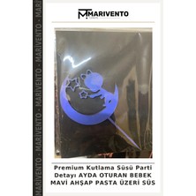 Premium Kutlama Süsü Parti Detayı Ayda Oturan Bebek Mavi Ahşap Pasta Üzeri Süs
