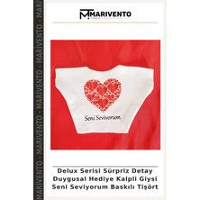 Delux Serisi Sürpriz Detay Duygusal Hediye Kalpli Giysi Seni Seviyorum Baskılı Tişört