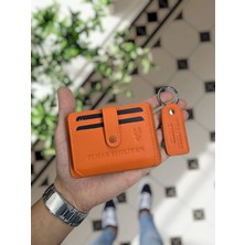 Visso Leather Visso 8600 Hakiki Deri Çıtçıtlı Akordeon Kartlık Kimlik ve Kağıt Para Bölmeli Kişiye Isme Özel Bay Bayan Model ve Anahtarlık Kırmızı Renk