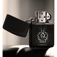 BK Gift Kişiye Özel Mesleki Yoga Eğitmeni Benzinli Siyah Metal Çakmak
