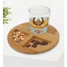 BK Gift Kişiye Özel Çelenk Baş Harfli Isimli Viski Bardağı ve Doğal Masif Ahşap Yuvarlak Sunum Tabağı Çerezlik Hediye Seti-3