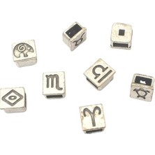 Trendexa 3x6 mm Ölçüsünde Mitolojik Desenli Kare Deri Bileklik Ara (Köprü) Aparatı