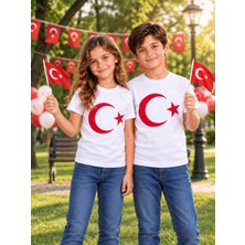 Nly Üniforma Türk Bayraklı Beyaz Çocuk Tişörtü Unisex Ay Yıldızlı Kısa Kollu Beyaz Çocuk T-Shirt