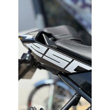 Banxtre Cfmoto NK250 Uyumlu Beyaz Renk Arka Kuyruk 250 Yazıları Sticker Etiket (Sağ ve Sol)