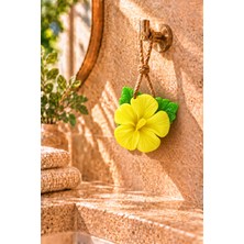 Emila Home Dekoratif Kokulu Sabun & Peeling Etkili Asılabilir Dekoratif Banyo Sabunu & Sarı Çin Gülü Şekilli Katı Sabun 10X10 cm