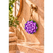 Emila Home Dekoratif Kokulu Sabun & Peeling Etkili Asılabilir Dekoratif Banyo Sabunu & Yapraklı Mor Nilüfer Şekilli Katı Sabun 9,5 X3,5 cm