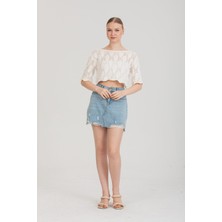 Nilya Zarif Ajurlu Dokulu Beyaz Crop Triko Bluz – Standart Beden - Beyaz