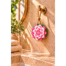 Emila Home Dekoratif Kokulu Sabun & Peeling Etkili Asılabilir Dekoratif Banyo Sabunu &yapraklı Pembe Nilüfer Katı Sabun 9,5 X3,5 cm