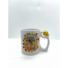 Happy Trend Kırmızı Sevgililere Özel Kupa Bardak - Taraftar Kupa Bardak - Kişiye Özel Sarı Kırmızı Hediye Mug (Tema 3, Futbol Toplu)