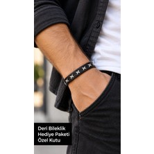 Herşey Nota Quorven Haldria Siyah Deri Erkek Bileklik - Beyaz x Dikiş ve Metal Detaylı