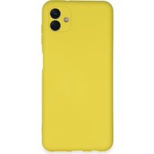 Samsung Galaxy A04E Kılıf Nano Içi Kadife Silikon - Sarı
