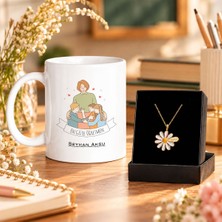 Bk Gift Kişiye Özel En Güzel Öğretmen Çizimli Kupa ve Isimli Papatya Kolye Seti