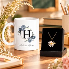 Bk Gift Kişiye Özel Baş Harfli Isimli Beyaz Kupa Bardak ve Isimli Papatya Kolye Seti