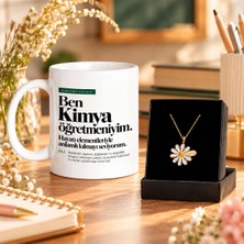 Bk Gift Ben Kimya Öğretmeniyim Tasarımlı Kupa ve Kişiye Özel Isimli Papatya Kolye Seti