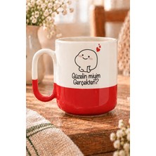 Mor Mürekkep Güzelin Miyim Gerçekten Baskılı Kırmızı Alt Yarısı Renkli Arya Kupa Bardak Fincan Mug