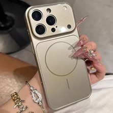 Happy Trend 15 Pro ile Uyumlu 17 Pro Görünüm Magsafe Destekli Metal Görünüm Kılıf Hx-22
