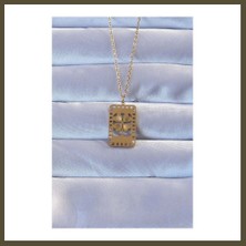Northcity 316L Çelik Gold Renk Işlemeli Yonca Model Vintage Kolye Bx