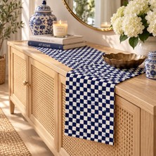 Lilies Atelier Lacivert Beyaz Dama Desenli Runner 40X140 cm – Dekoratif Lüks Masa Runnerı