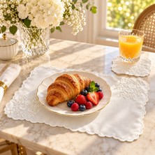 Lilies Atelier Beyaz Çiçek Desenli Nakış Işi Keten Sofra Takımı 2 Adet Amerikan Servis ve 2 Adet Kokteyl Peçetesi