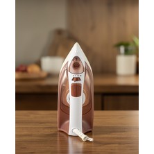 SDT Buharlı Ütü 2200 Watt 300 ml Sürekli Buhar 40 G/dk