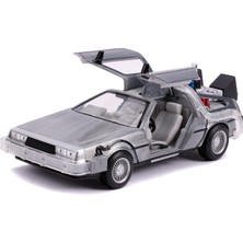 Die Grup Jada, 253255021, Geleceğe Dönüş Zaman Makinesi, Die-Cast( Metal ), Işıklı, 1:24 Ölçek, Time Machine Back To The Future 2 Series