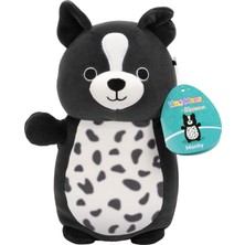 Odea Squishmallows Hugmees Monty 10 Inç Sınır Kömür Ocağı Peluş Siyah Beyaz Benekli Yumuşak Polyester Doldurulmuş Hayvan