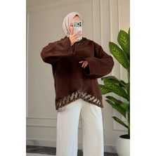 Suede Style 44447 - Şık Rahat Yumoş-Polyester Kadın Triko Dantel Detaylı Uzun Kazak