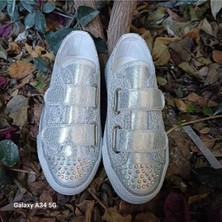 Scarpe Magiche Gümüş Peri Işıltılı Sneaker (31-35 Numara Arası Işıksızdır )