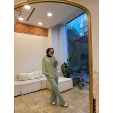 Suede Style 5914 - Şık Rahat Vanizeli Süprem Önü Düğme Detaylı Takım