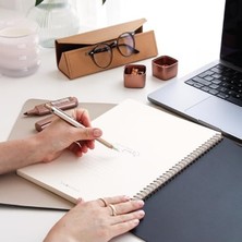 Velora Düz Çizgisiz A4 Not Defteri, 70 Yaprak, Siyah Kraft Kapaklı