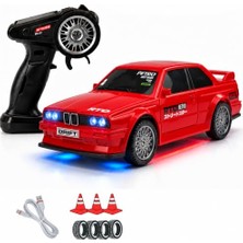 Esplendor Uzaktan Kumandalı Mini Drift Spor Model Araba Dahili Şarjlı Işıklı 4x4 Taşıma Kumandalı Hız Hassasiyetli ve Kademeli,kuka ve Drift Tekerleri Hediye 1:43 Ölçek