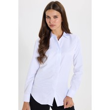 Tudors Kadın Slim Fit Dar Kesim Vücuda Oturan Uzun Kollu Gizli Düğme Detaylı Beyaz Basic Gömlek