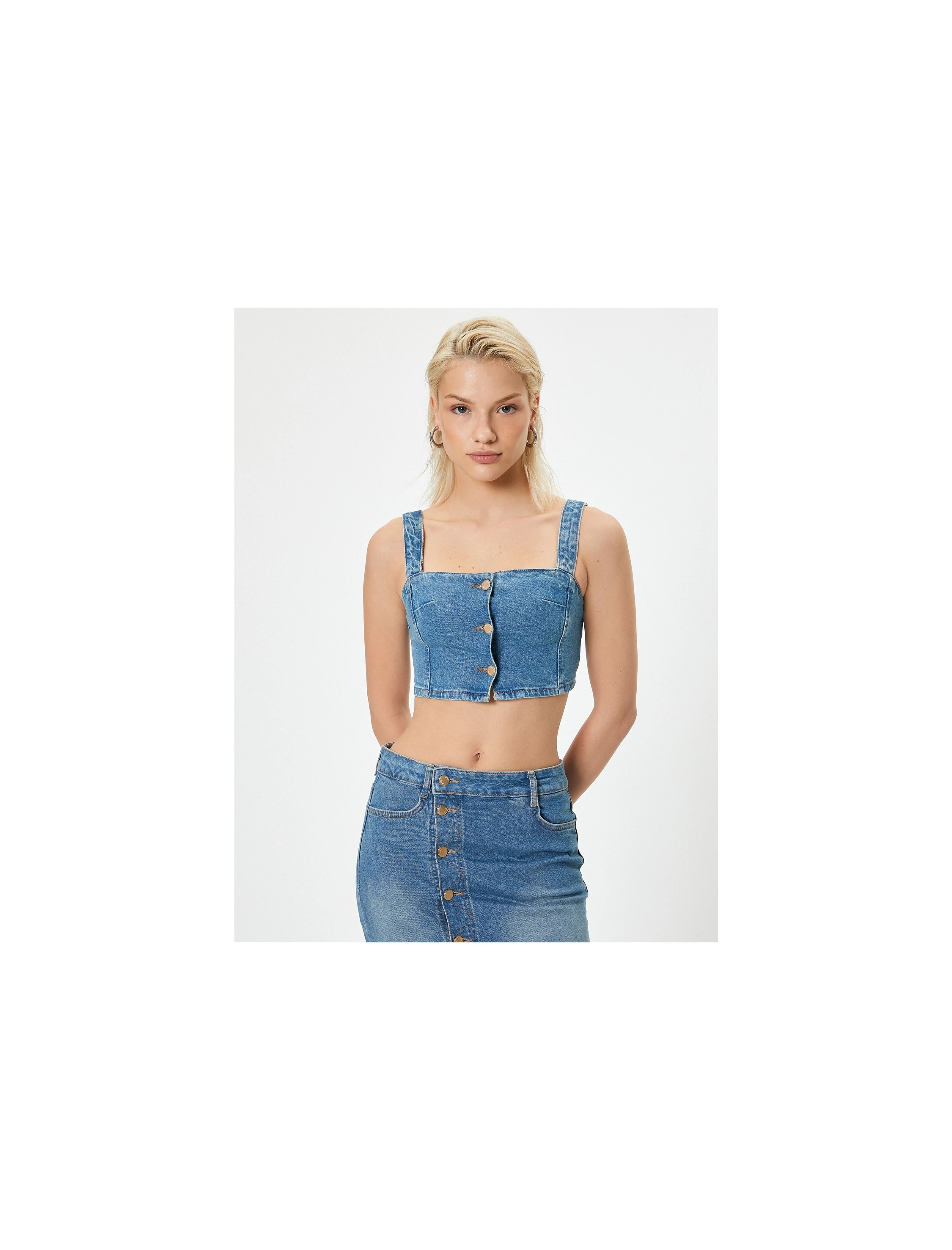 Koton x Melis Ağazat - Kot Crop Büstiyer Düğmeli Askılı görsel 3