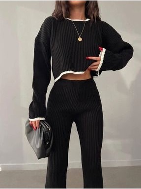 Belirtilmemiş Siyah Oversize Yırtmaç Detaylı Bisiklet Yaka Triko Alt-Üst Takım görsel 3