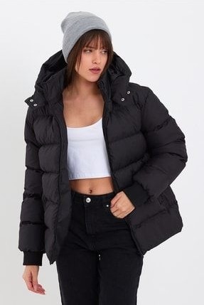 Önder Moda Kadın Siyah Su ve Rüzgar Geçirmez Oversize Kapüşonlu Kışlık Şişme Mont & Kaban & Parka - 137