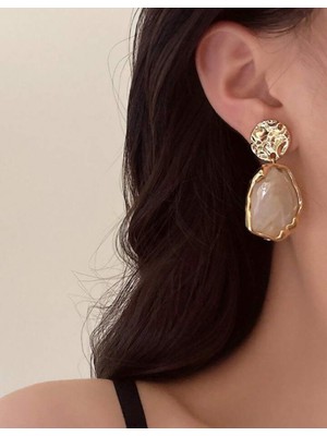 Aycha Aksesuar Ithal Altın Kaplama Sarkıt Krem Taşlı Büyük Sallantılı Marka Model Vintage Küpe