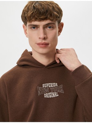 Koton Oversize Hoodie Kolej Işlemeli Kanguru Cep Detaylı Şardonlu