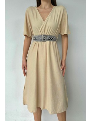 Mossta Kruvaze Yaka Kemerli Bürümcük Elbise Bej