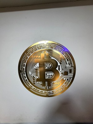 Gök Grup Design Bitcoin Detaylı Altın Kaplamalı Metaltablo