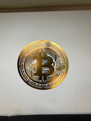 Gök Grup Design Bitcoin Detaylı Altın Kaplamalı Metaltablo