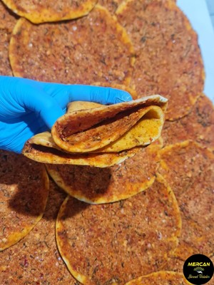 Mercan Yöresel Biberli Ekmek 10 Adet