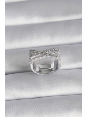 Clariss Pirinç Gümüş Renk Zirkon Taş Detay Kadın Yüzük