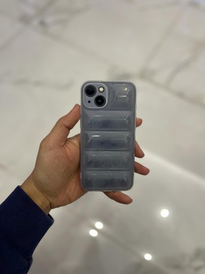 Eaksesuarnet iPhone 14 Uyumlu Şişme Puffer Arkası Yastık Görünümlü Silikon Telefon Kılıfı