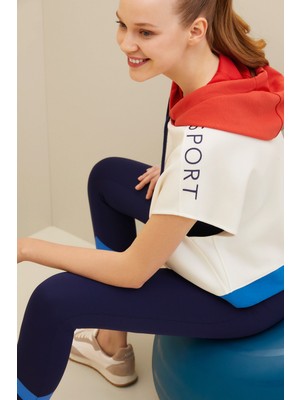 U.S. Polo Assn. Kadın Beyaz Sweatshirt 50264187-VR013