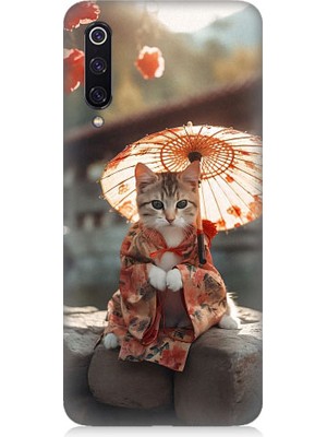Teknomeg Xiaomi Mi 9 Uyumlu Geyşa Kıyafetli Kedi Desenli Silikon Kılıf