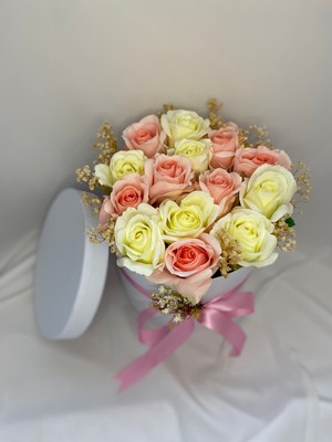 Zb Flowers İsteme çiçeği Beyaz Silindir Kutuda Kız İsteme Çiçeği Gül Söz Çiçeği Nişan Çiçeği,sevgiliyehediye